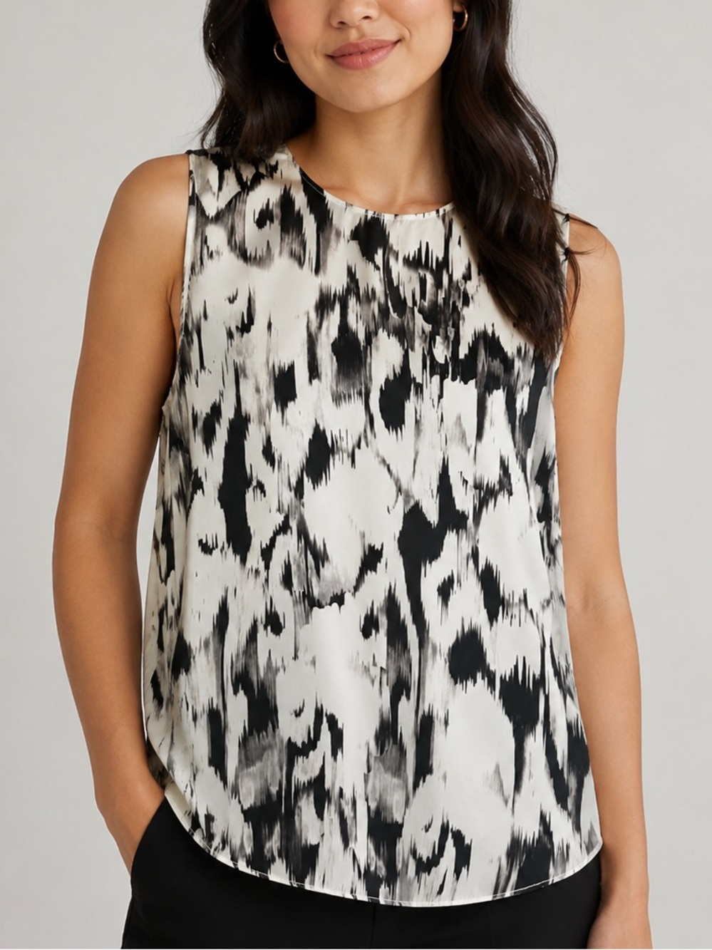New BANANA REPUBLIC Black & White Print Crew Shell Sleeveless Abstract Top Small